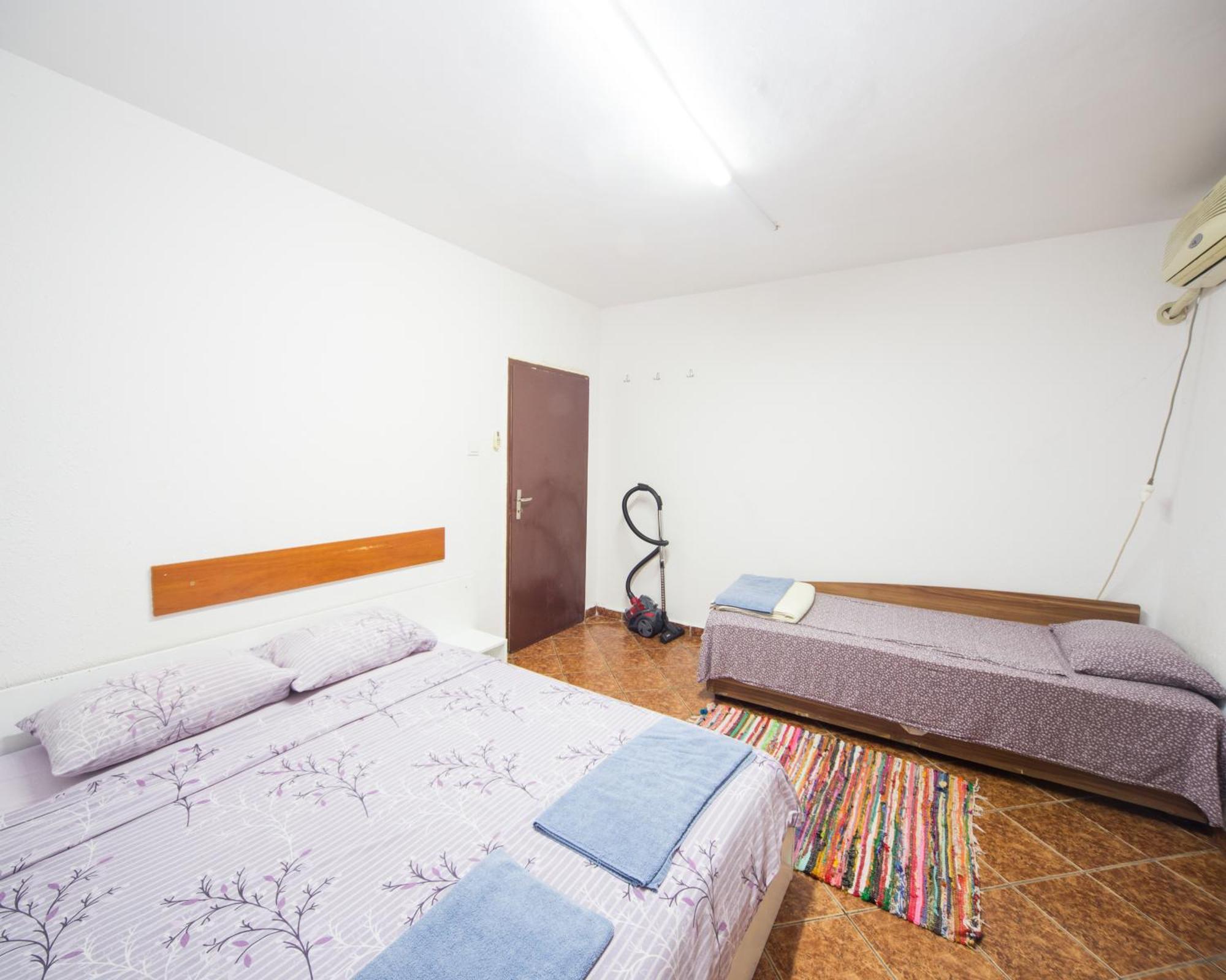 Center - Basic Flat - 10 Min To The Beach Burgas Exterior foto