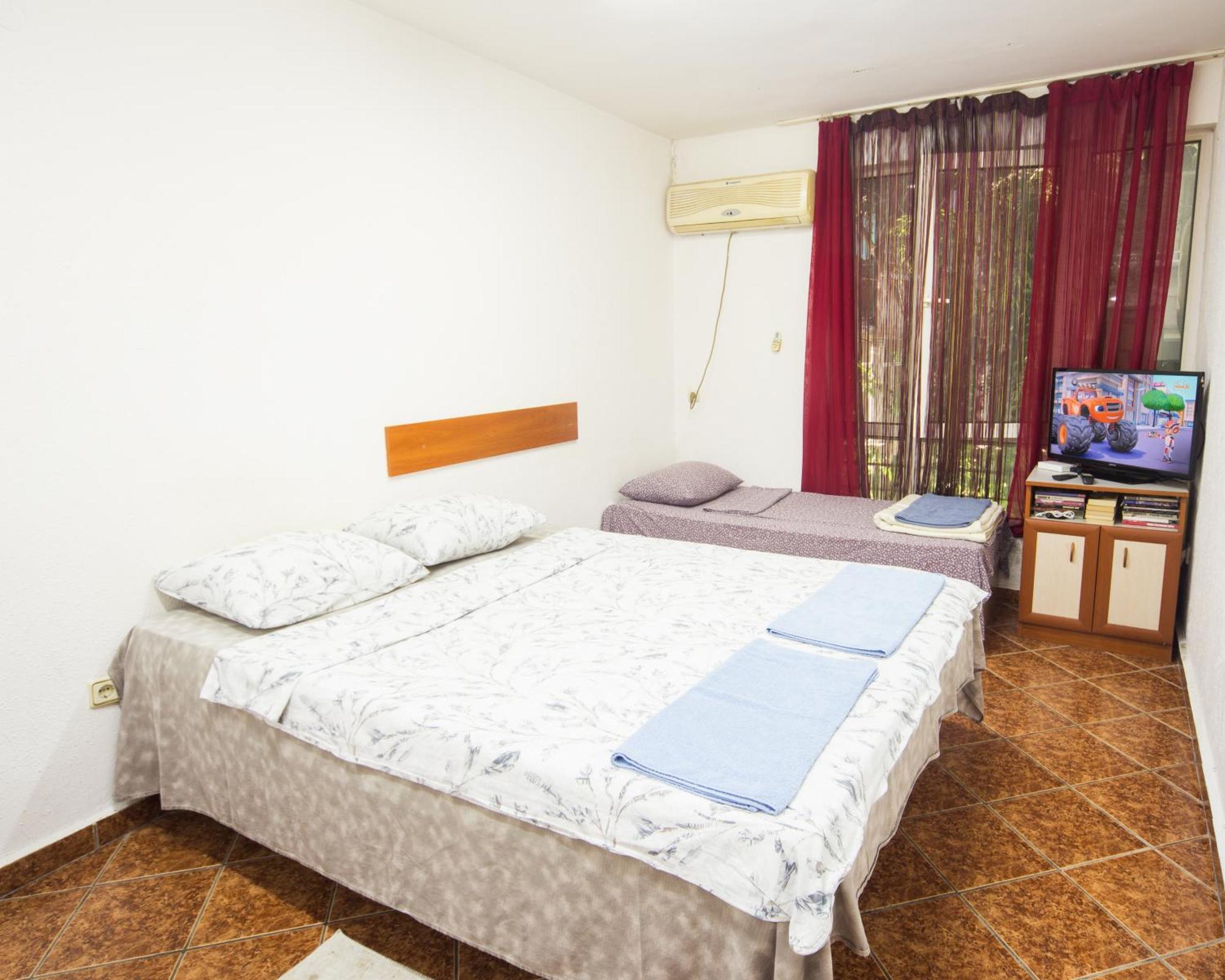 Center - Basic Flat - 10 Min To The Beach Burgas Exterior foto
